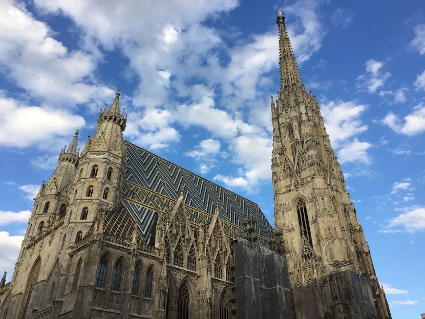Explore the Heart of the Old Town of Vienna Stephansdom